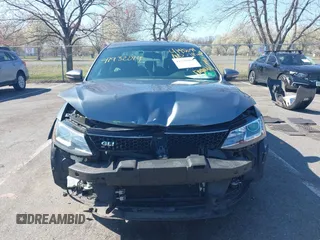 2014 Volkswagen Jetta GLI с VIN 3VW4T7AJ6EM360187, выставлен на аукционе IAAI как лот 41932099 с пробегом 71 647 миль миль и . История ставок и продаж доступна на DreamBid. Изображение 12.