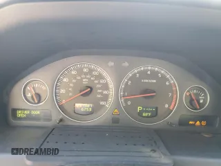 2009 Volvo S60 2.5T with VIN YV1RH592392728909, listed as a Copart auction lot 68853614 with 261,987 mi miles and Salvage Title. Bid and sale history available at carsss.com. Image 9.
