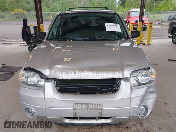 2005 Ford Escape Limited с VIN 1FMYU94155KB03842, выставлен на аукционе IAAI как лот 42119786 с пробегом 169 219 миль миль и . История ставок и продаж доступна на DreamBid. Изображение 12.