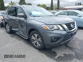 2020 Nissan Pathfinder SL with VIN 5N1DR2CN4LC581401, listed as a IAAI auction lot 41771563 with 52,437 mi miles. Bid and sale history available at carsss.com. Image 1.