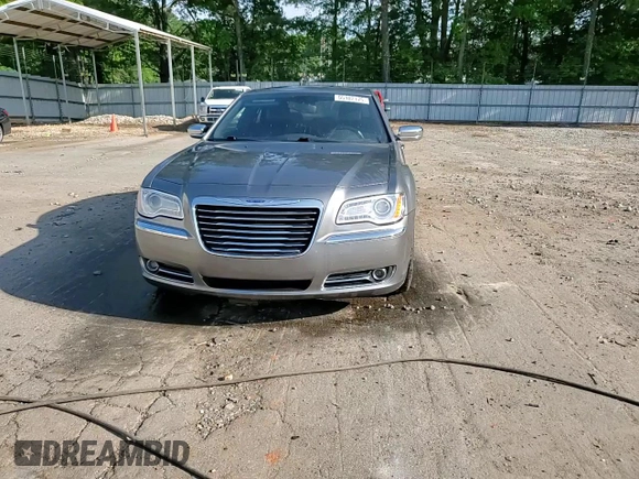 2012 Chrysler 300 Limited z VIN 2C3CCACG5CH278111, wystawiony jako Copart lot #55102175 z przebiegiem 176 184 mil mil oraz Szkody całkowita. Historia ofert i sprzedaży dostępna na DreamBid. Obrazek 13.