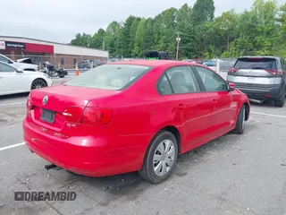 2012 Volkswagen Jetta SE with VIN 3VWDX7AJ9CM352425, listed as a IAAI auction lot 42711352 with Not provided miles and . Bid and sale history available at DreamBid. Image 4.