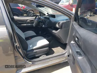 2015 Toyota Prius One z VIN JTDKDTB35F1107411, wystawiony jako IAAI lot #42159414 z przebiegiem 122 258 mil mil oraz . Historia ofert i sprzedaży dostępna na DreamBid. Obrazek 5.