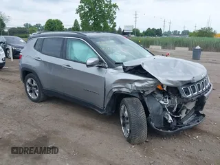 2019 Jeep Compass Limited z VIN 3C4NJDCB4KT842577, wystawiony jako IAAI lot #42525960 z przebiegiem 91 556 mil mil oraz . Historia ofert i sprzedaży dostępna na DreamBid. Obrazek 1.