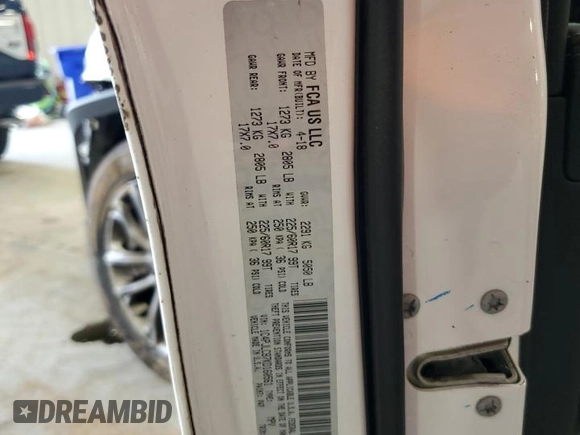 2019 Jeep Cherokee Latitude z VIN 1C4PJLCB7KD160561, wystawiony jako Copart lot #51699365 z przebiegiem 164 995 mil mil oraz Szkoda całkowita • Salvage title. Historia ofert i sprzedaży dostępna na DreamBid. Obrazek 14.