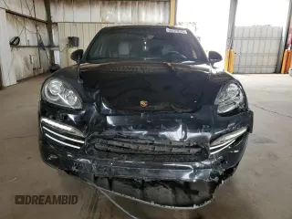 2013 Porsche Cayenne z VIN WP1AA2A22DLA04616, wystawiony jako Copart lot #56727615 z przebiegiem 43 782 mil mil oraz Szkody całkowita. Historia ofert i sprzedaży dostępna na DreamBid. Obrazek 5.