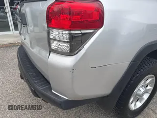 2010 Toyota 4Runner Trail with VIN JTEBU5JR6A5005677, listed as a IAAI auction lot 42053158 with 249,747 mi miles and . Bid and sale history available at DreamBid. Image 6.