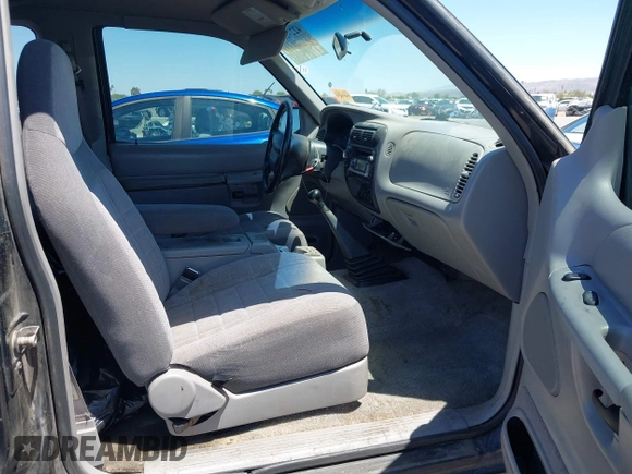1996 Ford Explorer with VIN 1FMCU24X7TUD25192, listed as a IAAI auction lot 42278599 with 148,995 mi miles and . Bid and sale history available at DreamBid. Image 5.