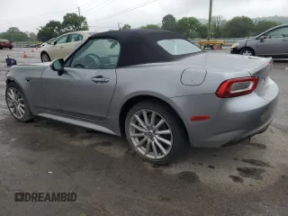 2017 FIAT 124 Spider Lusso z VIN JC1NFAEK0H0127134, wystawiony jako Copart lot #56334925 z przebiegiem 12 367 mil mil oraz Szkoda całkowita • Salvage title. Historia ofert i sprzedaży dostępna na DreamBid. Obrazek 2.