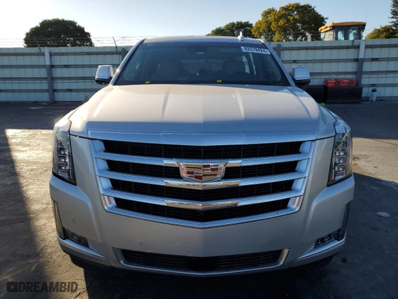 2020 Cadillac Escalade Premium Luxury with VIN 1GYS4CKJ9LR172686, listed as a Copart auction lot 82578424 with 29,458 mi miles and Salvage Title. Bid and sale history available at carsss.com. Image 5.