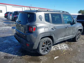 2017 Jeep Renegade Latitude with VIN ZACCJBBB7HPG48462, listed as a IAAI auction lot 41544445 with 94,594 mi miles. Bid and sale history available at carsss.com. Image 4.