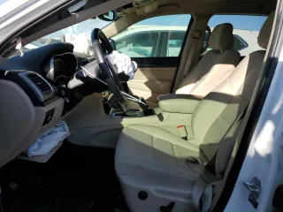 2022 Jeep Grand Cherokee Laredo X z VIN 1C4RJFAG0NC175387, wystawiony jako Copart lot #49708525 z przebiegiem 25 682 mil mil oraz Szkoda całkowita • Salvage title. Historia ofert i sprzedaży dostępna na DreamBid. Obrazek 7.