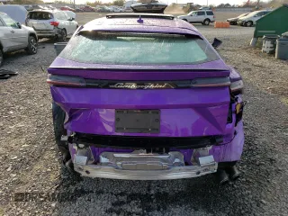 2022 Lamborghini Urus z VIN ZPBUA1ZL5NLA17828, wystawiony jako Copart lot #77248774 z przebiegiem Nie podano mil oraz Szkody całkowita. Historia ofert i sprzedaży dostępna na DreamBid. Obrazek 6.