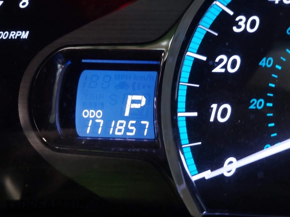 2011 Toyota Sienna XLE AAS with VIN 5TDYK3DC0BS107522, listed as a IAAI auction lot 42207305 with 171,857 mi miles and . Bid and sale history available at DreamBid. Image 15.