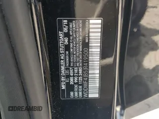 2018 Mercedes-Benz C 300 with VIN WDDWF4JB5JR419500, listed as a Copart auction lot 60235995 with 37,014 mi miles and Salvage title. Bid and sale history available at DreamBid. Image 12.