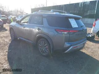 2024 Nissan Pathfinder SL with VIN 5N1DR3CD3RC242490, listed as a IAAI auction lot 41768101 with 12,416 mi miles. Bid and sale history available at carsss.com. Image 3.