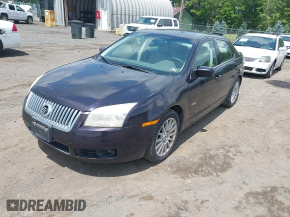 2007 Mercury Milan Premier with VIN 3MEHM02107R613757, listed as a IAAI auction lot 42732989 with 130,400 mi miles and . Bid and sale history available at DreamBid. Image 2.