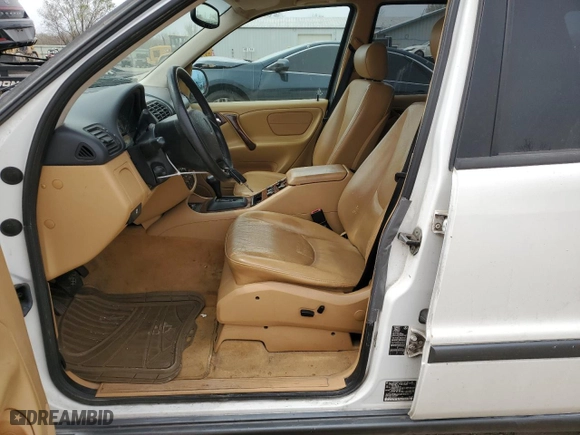 1999 Mercedes-Benz M-Class with VIN 4JGAB54E2XA061500, listed as a Copart auction lot 51301525 with 191,463 mi miles and Salvage Title. Bid and sale history available at carsss.com. Image 7.