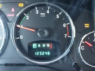 2012 Jeep Liberty Sport Latitude z VIN 1C4PJMAK7CW192375, wystawiony jako IAAI lot #41639506 z przebiegiem 123 248 mil mil oraz . Historia ofert i sprzedaży dostępna na DreamBid. Obrazek 15.