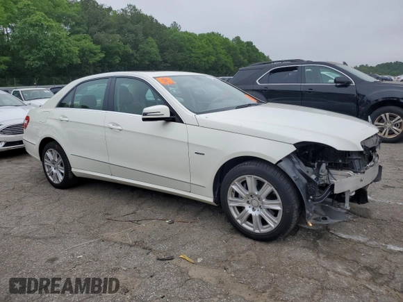 2012 Mercedes-Benz E 350 Luxury with VIN WDDHF5KB8CA584407, listed as a Copart auction lot 54925505 with 81,030 mi miles and Salvage Title. Bid and sale history available at DreamBid. Image 4.
