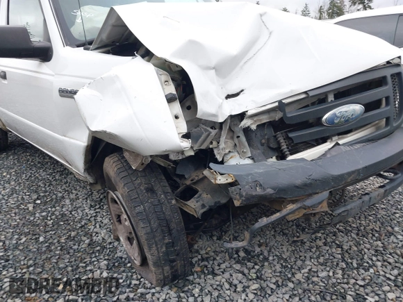2006 Ford Ranger XL with VIN 1FTZR15E66PA78130, listed as a IAAI auction lot 41296599 with 204,905 mi miles. Bid and sale history available at carsss.com. Image 6.
