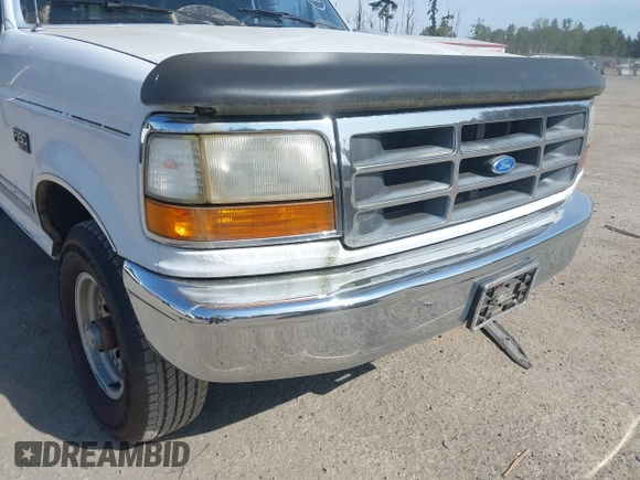 1994 Ford F-150 with VIN 1FTEF14H0RLA29827, listed as a IAAI auction lot 42195832 with 175,584 mi miles and . Bid and sale history available at DreamBid. Image 6.