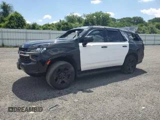 2021 Chevrolet Tahoe Commercial z VIN 1GNSKLEDXMR272564, wystawiony jako Copart lot #60489135 z przebiegiem 78 843 mil mil oraz Szkoda całkowita • Salvage title. Historia ofert i sprzedaży dostępna na DreamBid. Obrazek 1.
