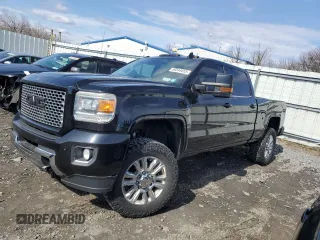 2015 GMC Sierra 2500HD available WiFi Denali with VIN 1GT120E86FF581670, listed as a Copart auction lot 49244415 with 211,894 mi miles and Salvage Title. Bid and sale history available at carsss.com. Image 1.