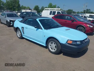 2001 Ford Mustang Deluxe с VIN 1FAFP44491F178827, выставлен на аукционе IAAI как лот 42576129 с пробегом Не указан миль и . История ставок и продаж доступна на DreamBid. Изображение 1.