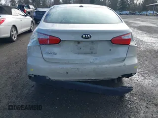 2015 Kia Forte LX with VIN KNAFK4A66F5295094, listed as a IAAI auction lot 41795729 with 183,771 mi miles. Bid and sale history available at carsss.com. Image 17.