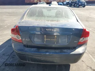 2007 Volvo S40 2.4L с VIN YV1MS390172262859, выставлен на аукционе Copart как лот 71652544 с пробегом Не указан миль и Списание • Salvage title. История ставок и продаж доступна на DreamBid. Изображение 6.