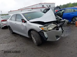 2012 Toyota Camry L z VIN 4T1BF1FK5CU002325, wystawiony jako IAAI lot #42322404 z przebiegiem 195 089 mil mil oraz . Historia ofert i sprzedaży dostępna na DreamBid. Obrazek 1.