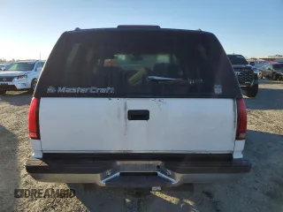 1997 GMC Yukon with VIN 1GKEK13R7VJ748007, listed as a Copart auction lot 41828585 with 209,516 mi miles and Clean Title. Bid and sale history available at carsss.com. Image 6.