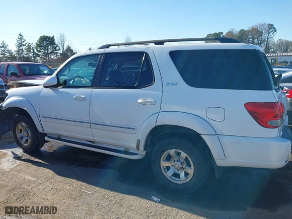 2005 Toyota Sequoia SR5 with VIN 5TDZT34A85S255793, listed as a IAAI auction lot 41173149 with 212,354 mi miles. Bid and sale history available at carsss.com. Image 14.