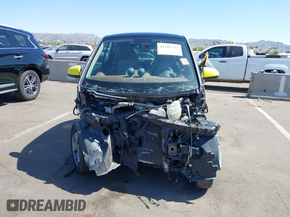 2014 Smart fortwo Pure с VIN WMEEJ3BA3EK741265, выставлен на аукционе IAAI как лот 42185357 с пробегом 56 753 миль миль и . История ставок и продаж доступна на DreamBid. Изображение 6.