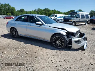 2019 Mercedes-Benz C 300 with VIN 55SWF8EB9KU310247, listed as a Copart auction lot 63183405 with 44,522 mi miles and Salvage title. Bid and sale history available at DreamBid. Image 4.