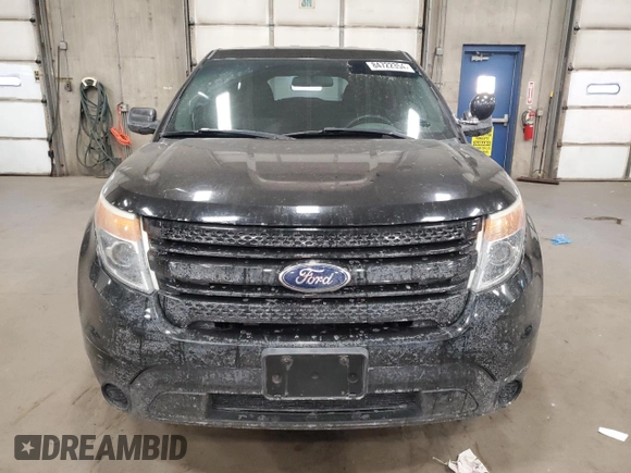 2014 Ford Utility Police Interceptor with VIN 1FM5K8AR2EGA23432, listed as a Copart auction lot 84722354 with 0 mi miles and Salvage Title. Bid and sale history available at carsss.com. Image 5.