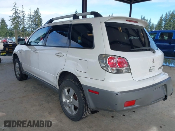 2003 Mitsubishi Outlander XLS with VIN JA4LZ41G33U092413, listed as a IAAI auction lot 41904961 with 178,691 mi miles. Bid and sale history available at carsss.com. Image 3.