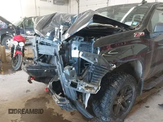2022 Chevrolet Silverado 1500 Custom Trail Boss with VIN 3GCPDCED9NG512441, listed as a IAAI auction lot 41362293 with 31,303 mi miles and . Bid and sale history available at DreamBid. Image 6.