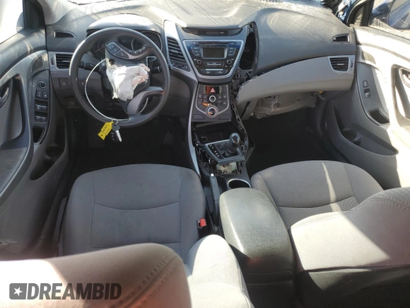 2015 Hyundai Elantra SE z VIN 5NPDH4AE3FH583168, wystawiony jako Copart lot #57910345 z przebiegiem 110 291 mil mil oraz Szkody całkowita. Historia ofert i sprzedaży dostępna na DreamBid. Obrazek 8.