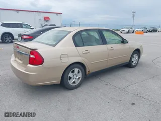 2005 Chevrolet Malibu LS with VIN 1G1ZT54845F288078, listed as a IAAI auction lot 42096599 with 116,212 mi miles. Bid and sale history available at carsss.com. Image 4.