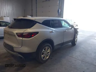 2019 Chevrolet Blazer z VIN 3GNKBBRA0KS683038, wystawiony jako IAAI lot #41618737 z przebiegiem 104 982 mil mil oraz . Historia ofert i sprzedaży dostępna na DreamBid. Obrazek 4.