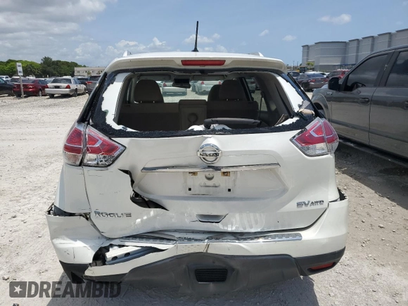 2016 Nissan Rogue SV z VIN KNMAT2MV3GP639245, wystawiony jako Copart lot #58934285 z przebiegiem 100 215 mil mil oraz Szkoda całkowita • Salvage title. Historia ofert i sprzedaży dostępna na DreamBid. Obrazek 6.