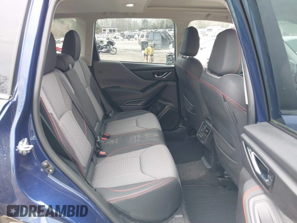 2024 Subaru Forester Sport with VIN JF2SKAEC8RH403364, listed as a IAAI auction lot 41845550 with 33,114 mi miles. Bid and sale history available at carsss.com. Image 8.