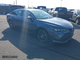 2019 Toyota Avalon XLE with VIN 4T1BZ1FB5KU030812, listed as a IAAI auction lot 41498998 with 31,986 mi miles. Bid and sale history available at carsss.com. Image 1.