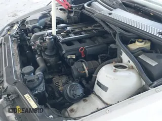 2005 BMW 3 Series 330Ci с VIN WBABW53435PL51452, выставлен на аукционе IAAI как лот 43268970 с пробегом 225 201 миль миль и . История ставок и продаж доступна на DreamBid. Изображение 13.