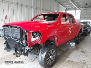 2022 Ram 2500 Longhorn z VIN 3C6UR5GL2NG130702, wystawiony jako IAAI lot #42001500 z przebiegiem 69 246 mil mil oraz . Historia ofert i sprzedaży dostępna na DreamBid. Obrazek 17.