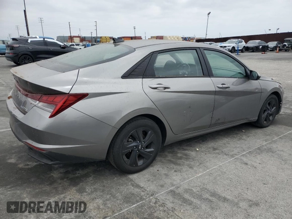 2022 Hyundai Elantra Blue z VIN KMHLM4AJ1NU017532, wystawiony jako Copart lot #60261715 z przebiegiem 31 844 mil mil oraz Czysty tytuł • Clean title. Historia ofert i sprzedaży dostępna na DreamBid. Obrazek 3.