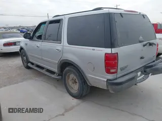 2000 Ford Expedition XLT with VIN 1FMRU15L6YLA28461, listed as a IAAI auction lot 41385530 with 1 mi miles. Bid and sale history available at carsss.com. Image 3.