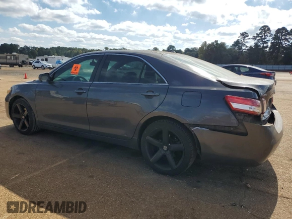2011 Toyota Camry LE z VIN 4T1BF3EK7BU128665, wystawiony jako Copart lot #78161054 z przebiegiem 219 457 mil mil oraz Szkoda całkowita • Salvage title. Historia ofert i sprzedaży dostępna na DreamBid. Obrazek 2.